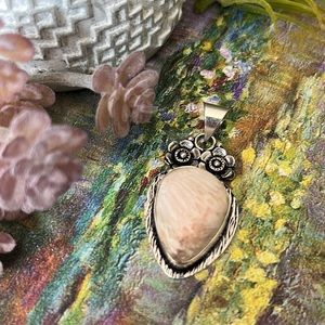 Scolecite stone pendant